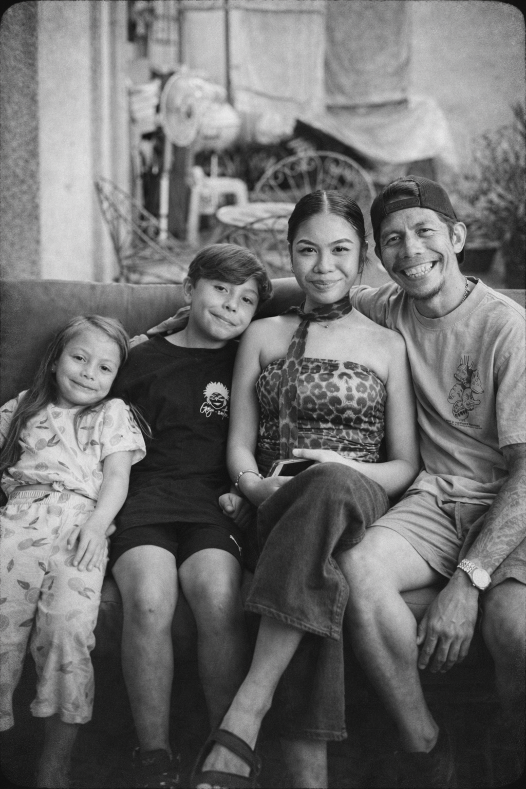 Nino with his 3 kids